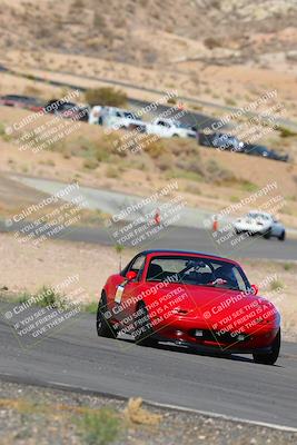 media/Oct-01-2022-Team Topak Racing (Sat) [[f860fb51be]]/2-Inter Low 2/session 2 turn 11/